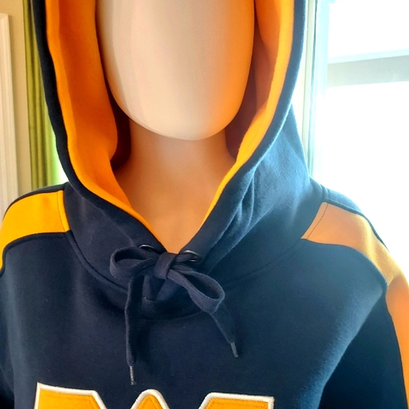 West Virginia College Hoodie by Colosseum Athletics. XL. - Picture 3 of 15